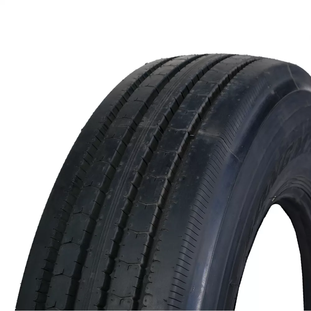 Грузовая шина 295/80 R22,5 Long March LM-216 18PR в Карабаше